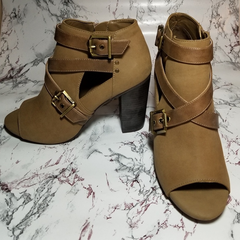 Booties - Picture 3 of 3